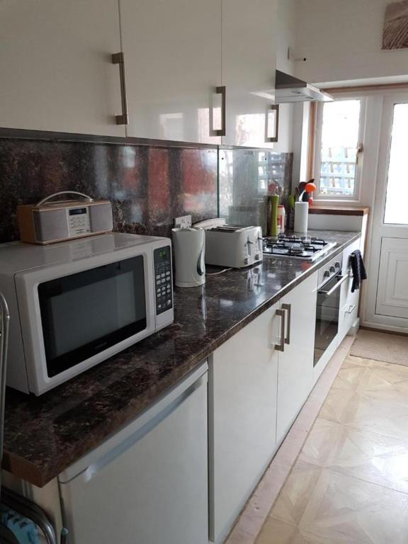 Carvetii - Gemini House - 4 Bed House Sleeps Up To 8 People Holiday home